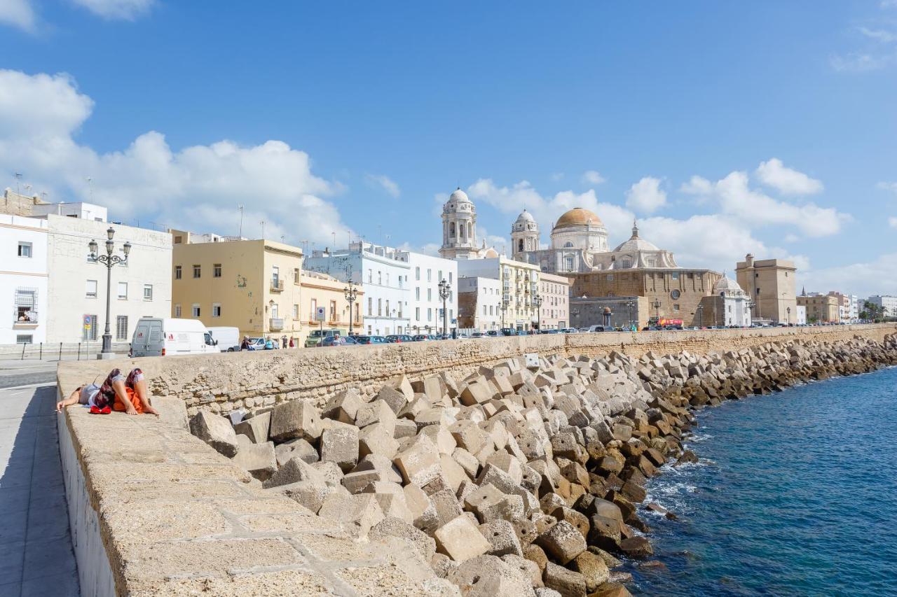 Puerta San Felix Free Parking By Cadiz4Rentals المظهر الخارجي الصورة